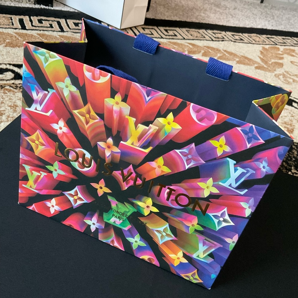 LV LIMITED EDITION SHOPPING BAG W/RIBBONS